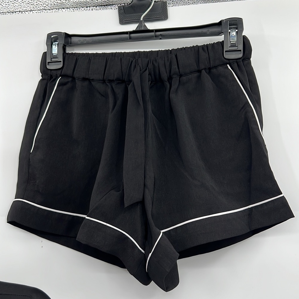 🆕Generation Love Lenox Black White Pajama Set Shorts Pockets Lounge Sleepwear - Picture 4 of 16